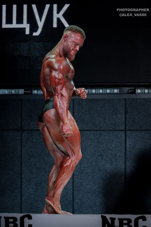 CLASSIC PHYSIQUE